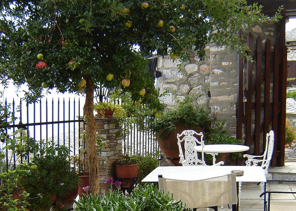 Archontiko Repana - Makrinitsa Stone Retreat Hotel Exterior photo