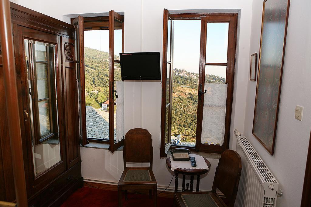 Archontiko Repana - Makrinitsa Stone Retreat Hotel Exterior photo